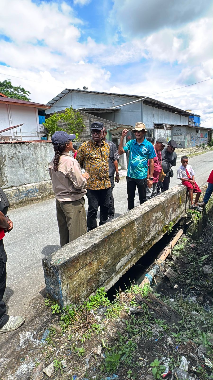 Dari Negosiasi Tengah Malam hingga Normalisasi Drainase, Distrik Mimika Baru Pimpin Penanganan Banjir Makarena